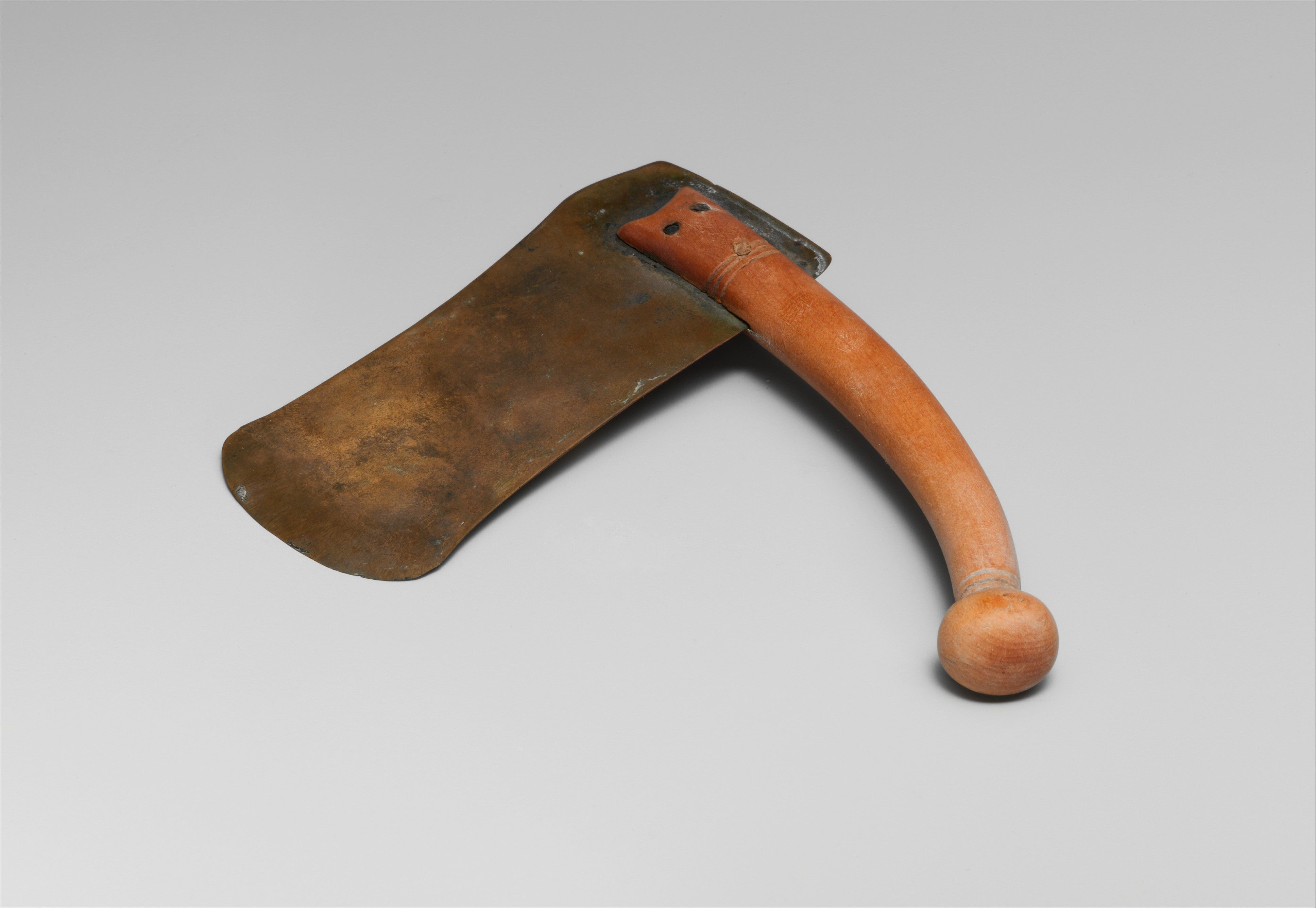 Clamshell Razor Shaving Cutting Edge History: From Shells to the Classic Razors